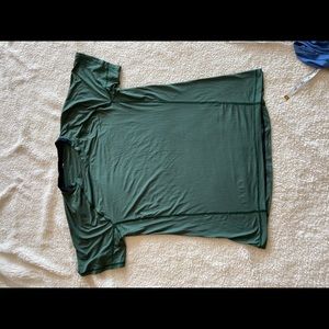 Lululemon men t shirt.